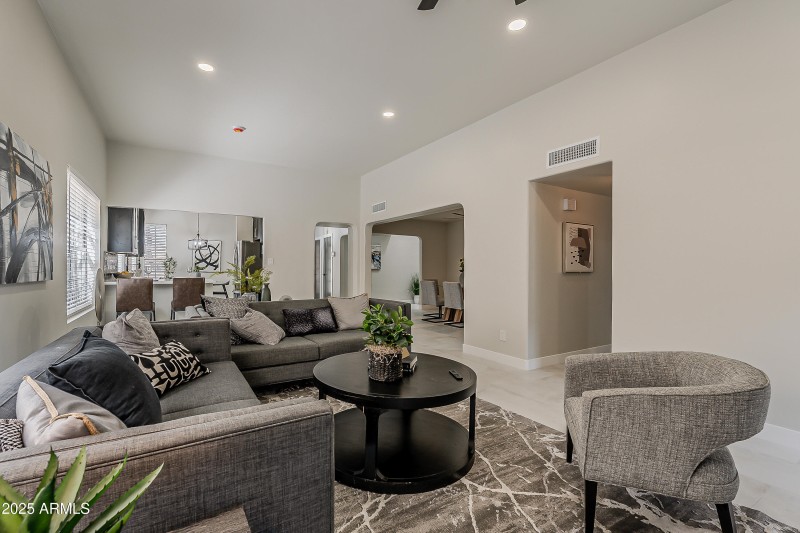 Nopal Ave-31