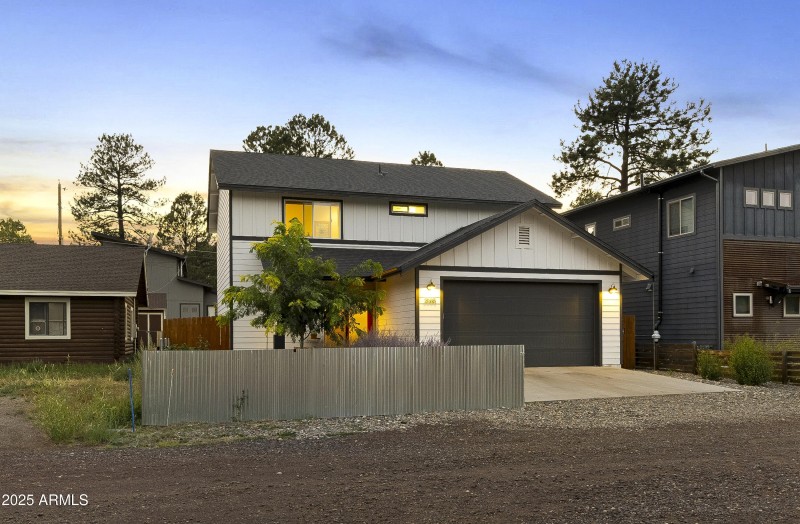 3588-huron-flagstaff-az-usa-001