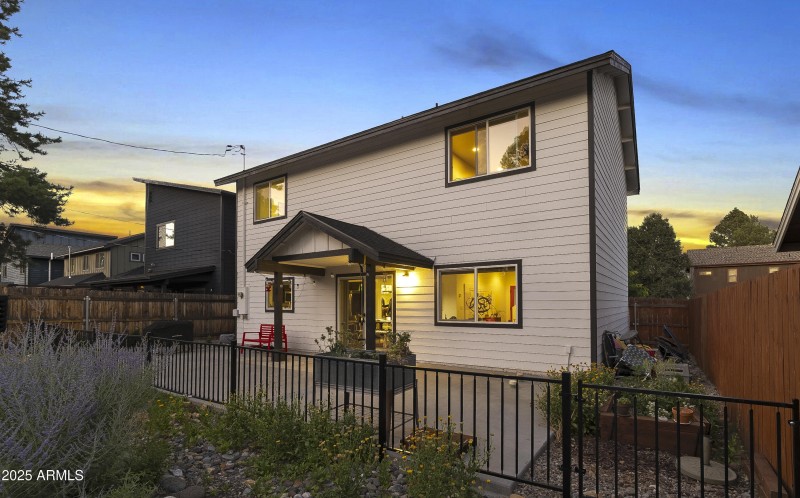 3588-huron-flagstaff-az-usa-003