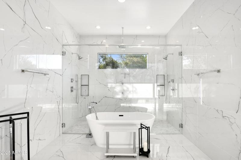 Master shower & Bath