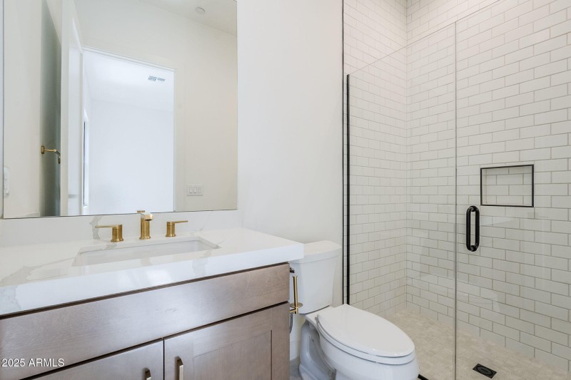 Bed 2 Bath