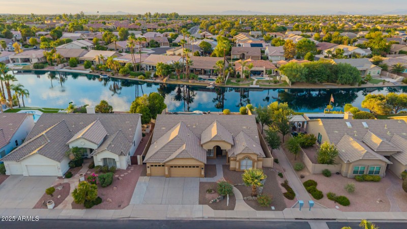 804 W Beechnut Dr, Chandler