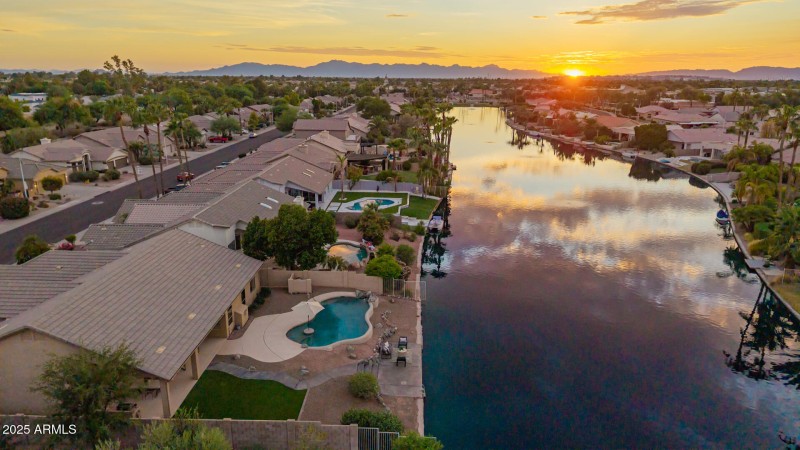 804 W Beechnut Dr, Chandler