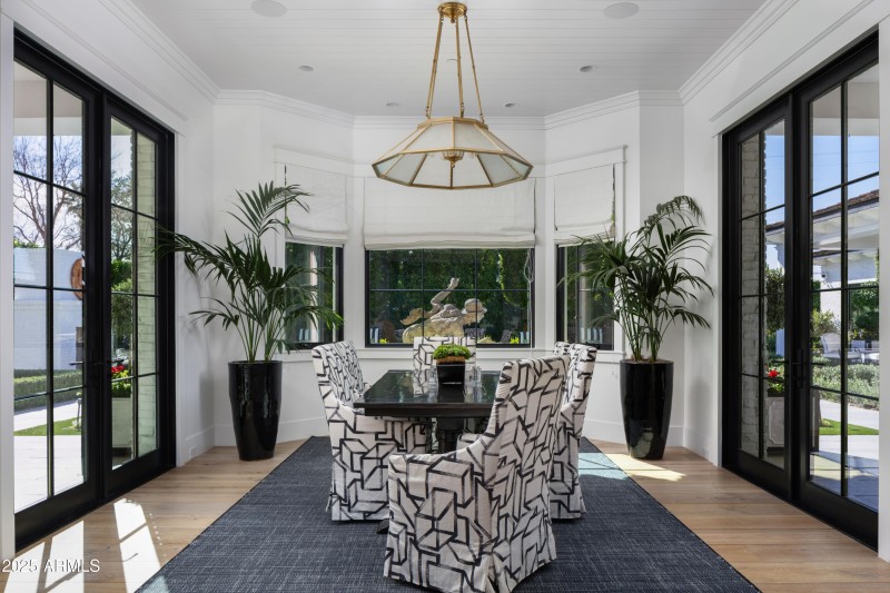 Breakfast Room