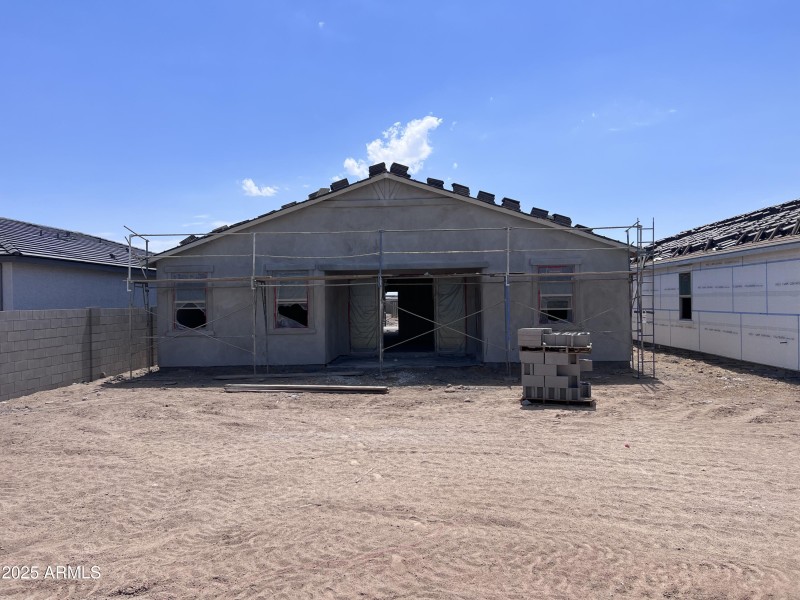 021 Exterior Back