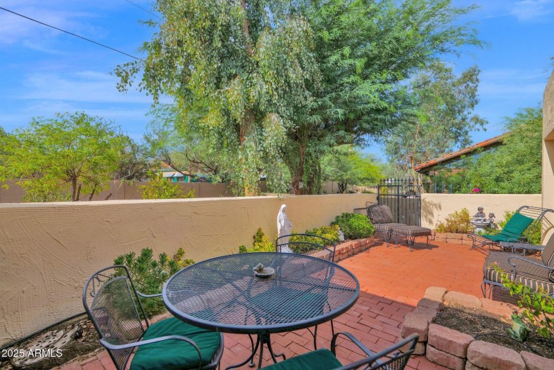 Patio access to common space