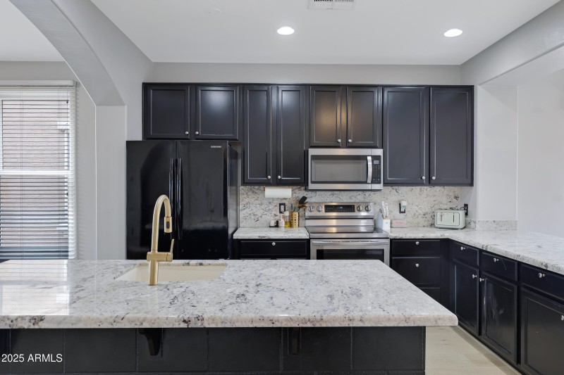 3687 E Leslie Dr-22