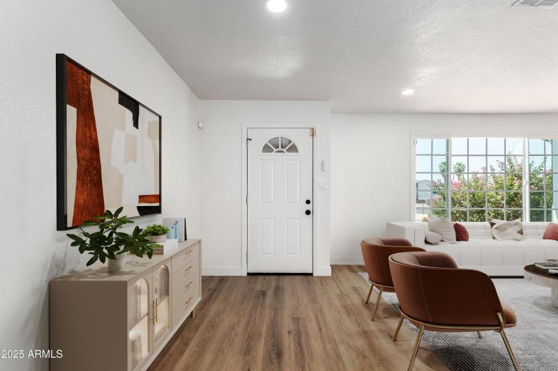 Foyer - Virtual Staging