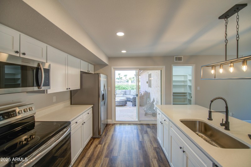 Kitchen 1