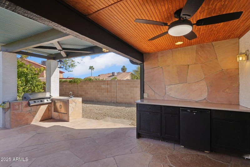 39-web-or-mls-E Estrid Ave-039