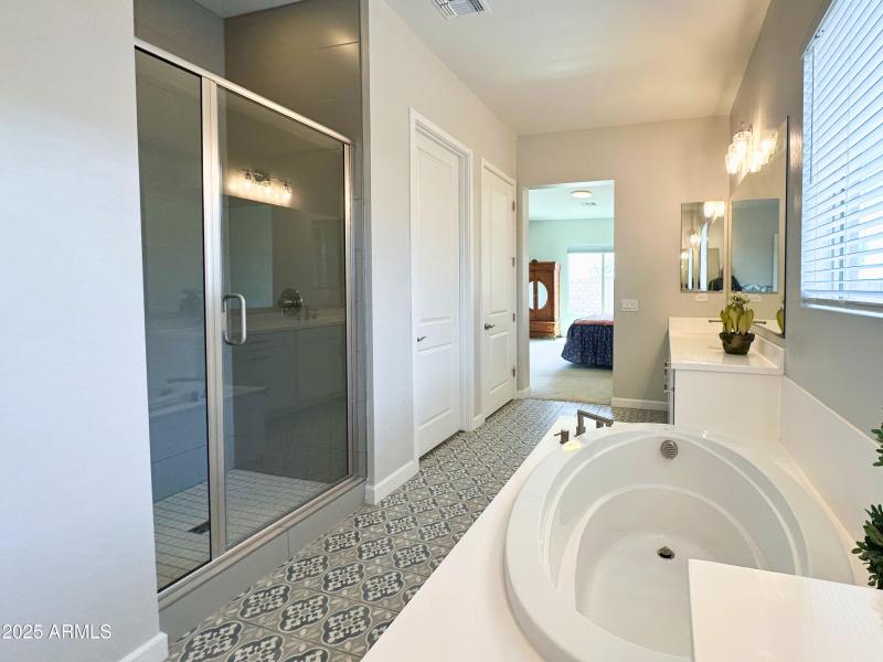 d4538a96-a3c9-42cf-84fb-a9a0e3cf77d5