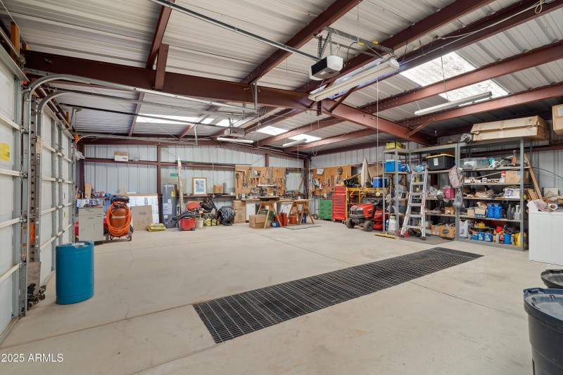 3 Garage-Workshop-2