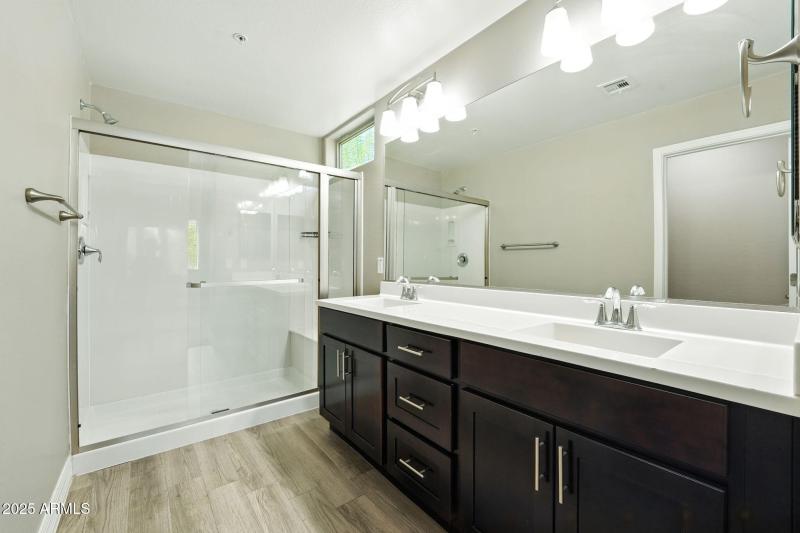 22-web-or-mls-SA104349 Lawrence Fung