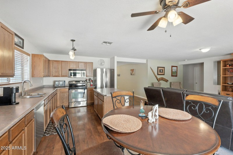 28-web-or-mls-Wayne-28