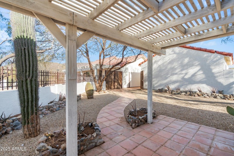 28-Studio Porch