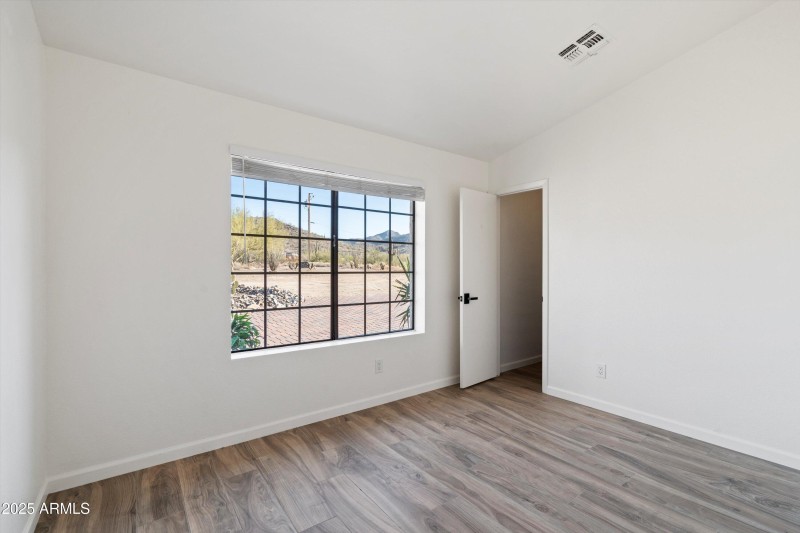 18-Bedroom 1
