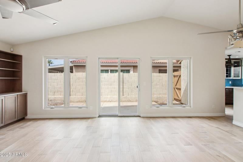 9-web-or-mls-E Cassia Way-S2608-009