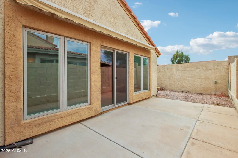 31-web-or-mls-E Cassia Way-S2608-031