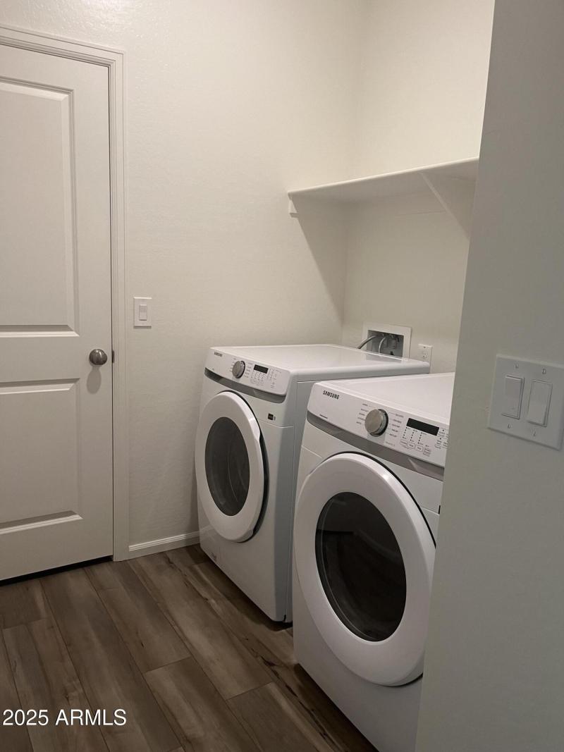 Sandhill laundry room