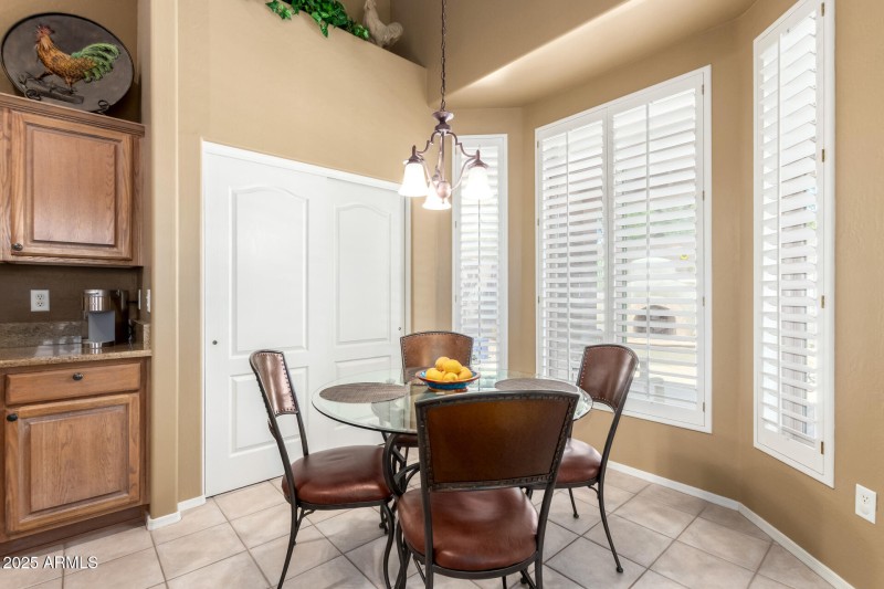 17 Avoca