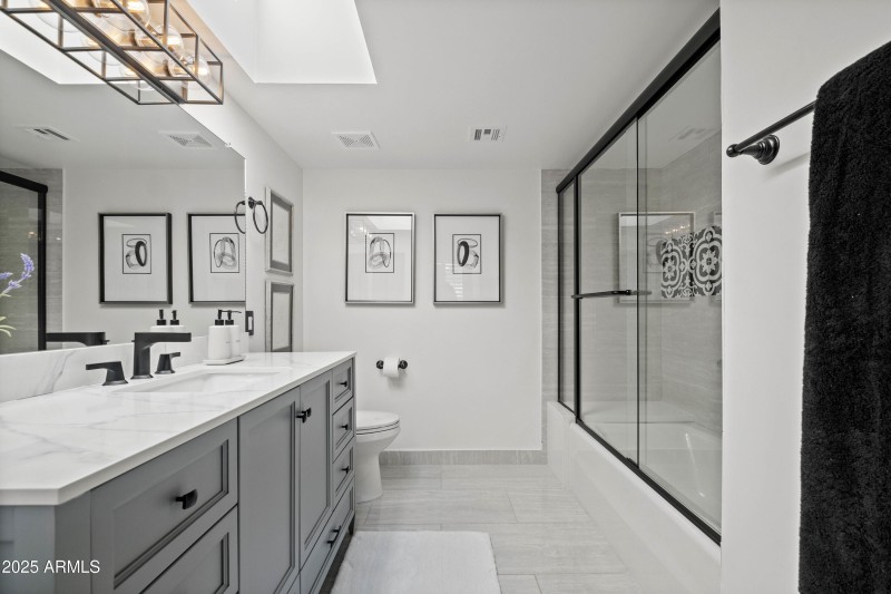 2nd Primary Bath