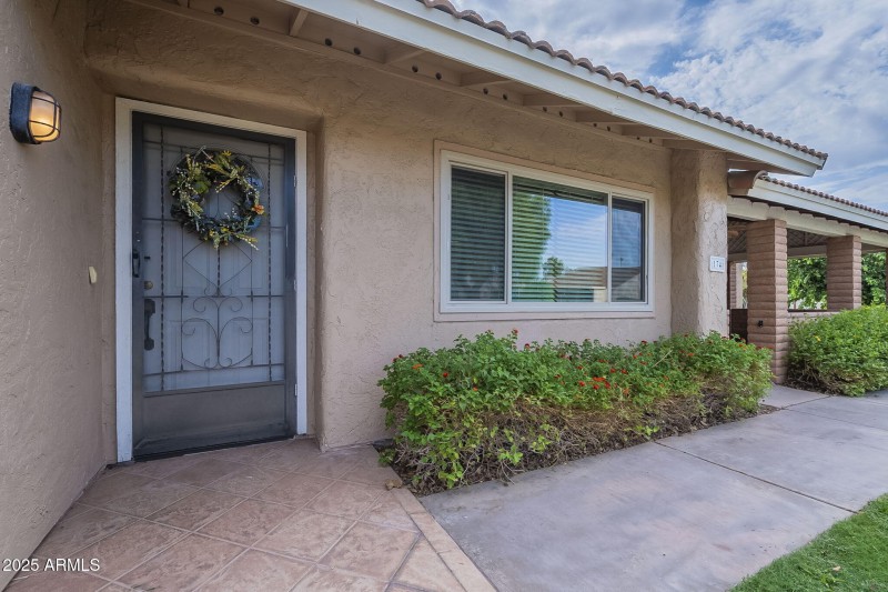 9-web-or-mls- Leisure World-9