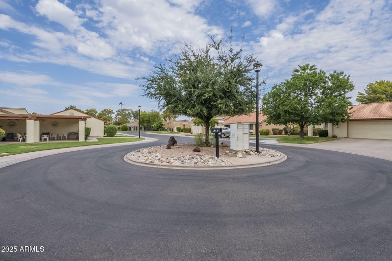 39-web-or-mls- Leisure World-39