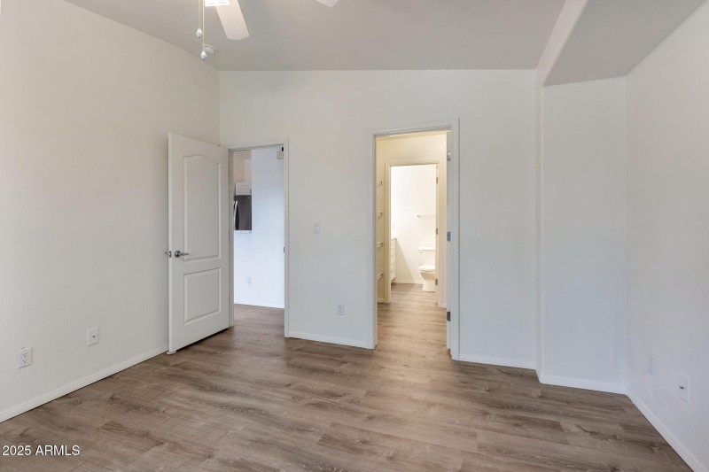 Primary Bedroom_2