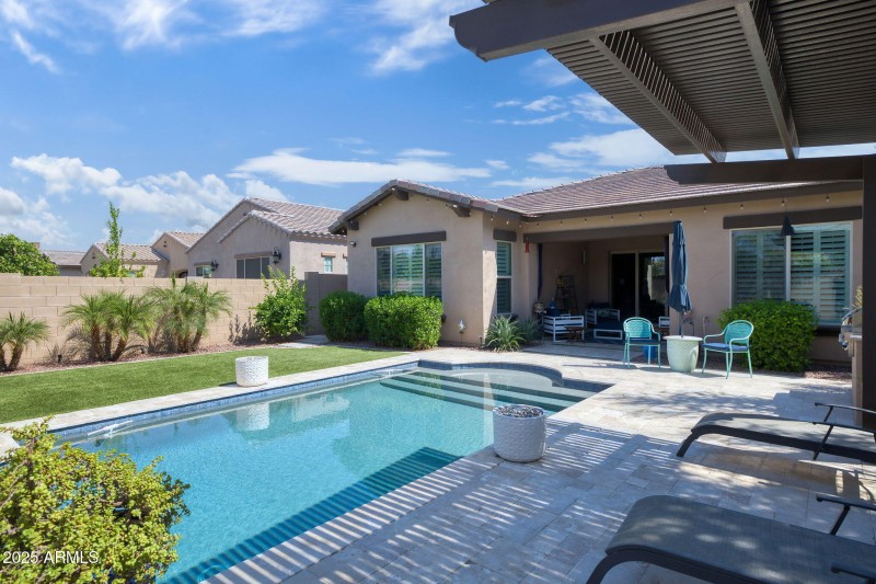 Single story homes next door