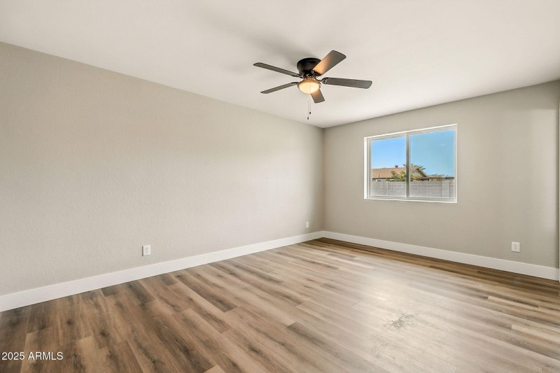 17-web-or-mls-Enid-17