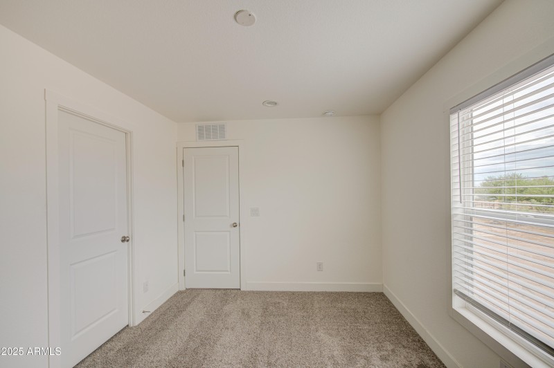 Bedroom 3-pic 2