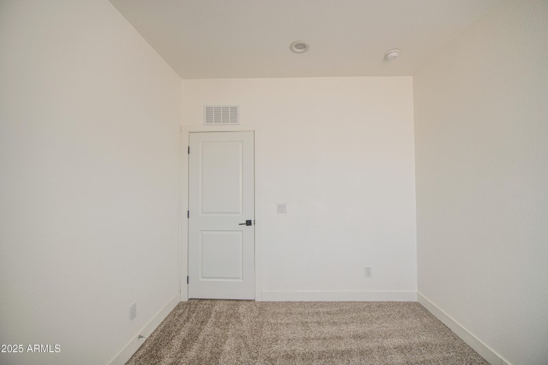 Bedroom 2-pic 2