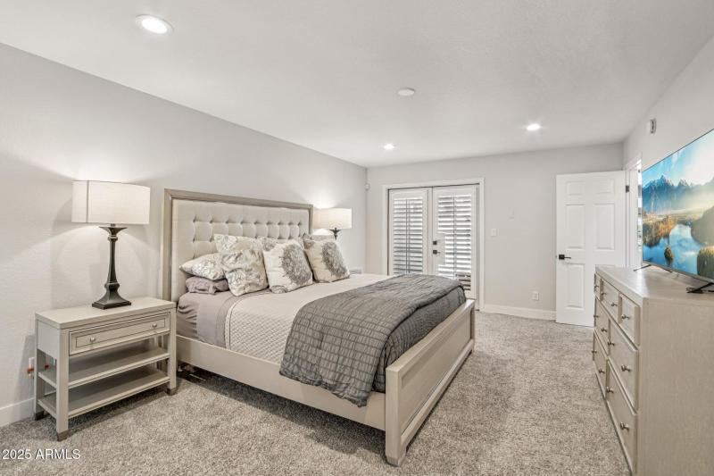 With Access to the back yard patio