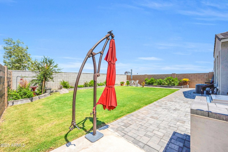 41072 W Hillman Dr-27