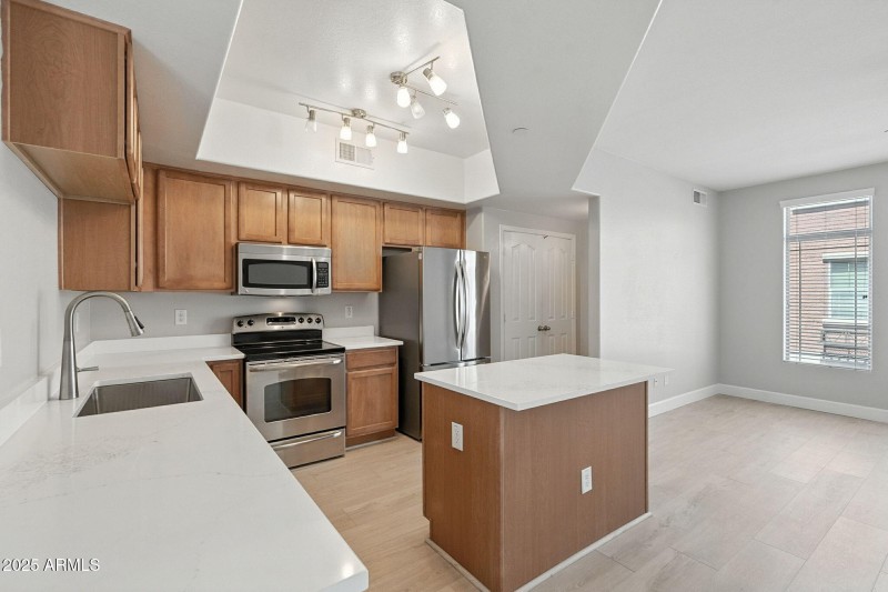 8-web-or-mls-94th-8