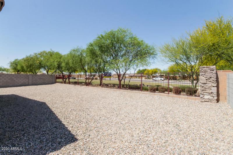 19388 N Pietra Dr (16)