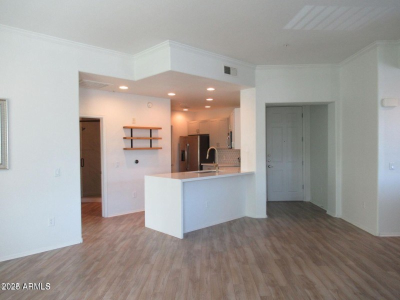 Kitchen /Dining