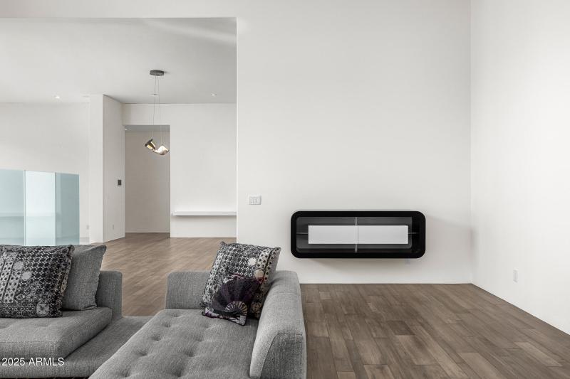 21living room