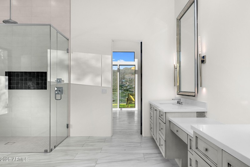 42guest suite bath