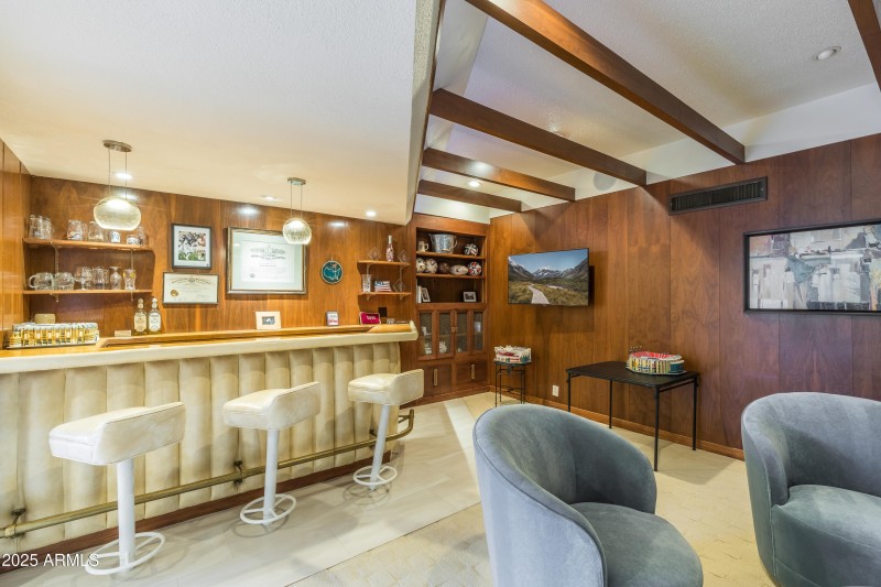 345 W Gardenia-27