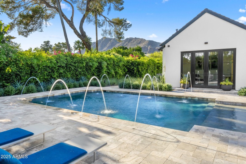 55-pool views of mountains