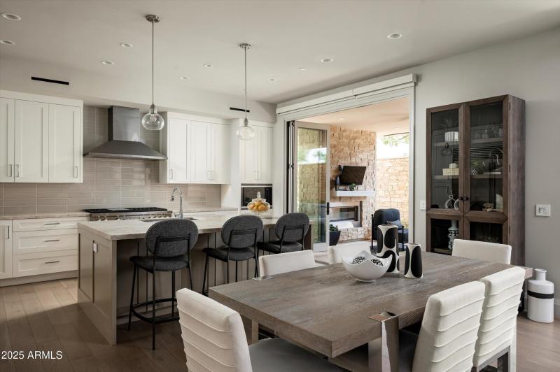 016_Dining Great Room