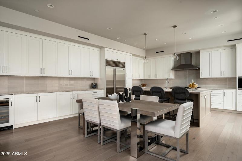 017_Dining Great Room