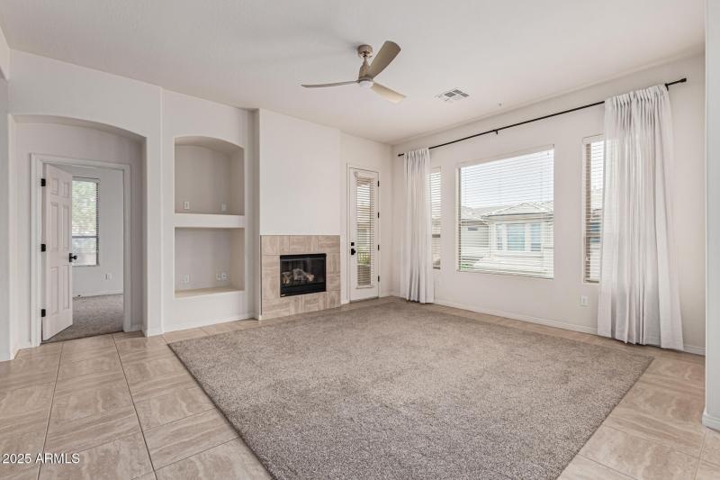 Access to two balconies