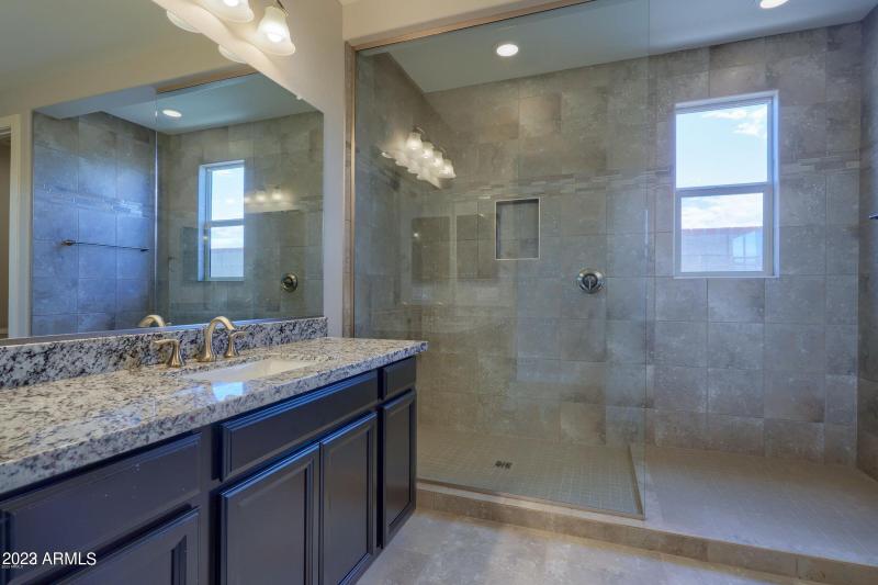 20220513044831992190000000-o