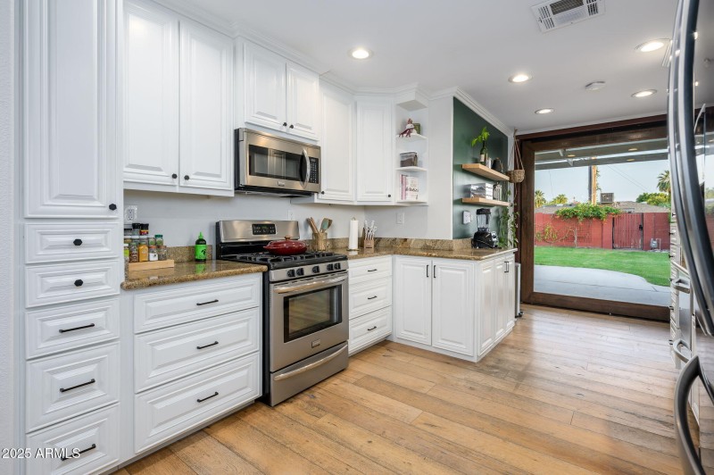 35-web-or-mls-Montebello-40