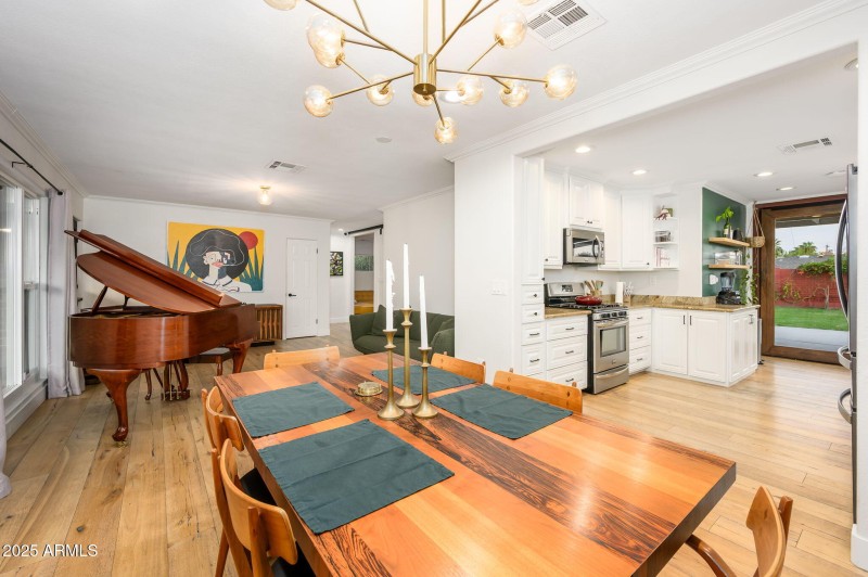 50-web-or-mls-Montebello-54