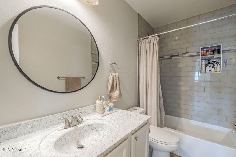 2nd Bathroom