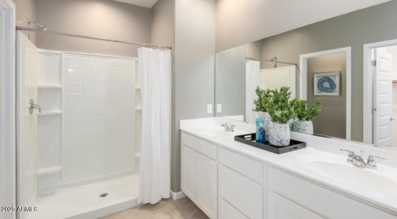 Owners Bath