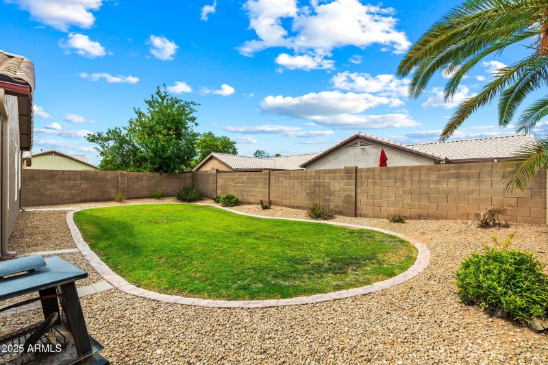 21__1146 S Larkspur St